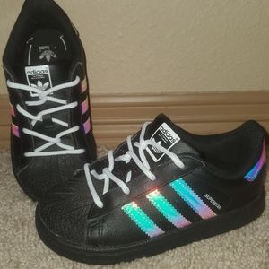 Girls adidas superstar